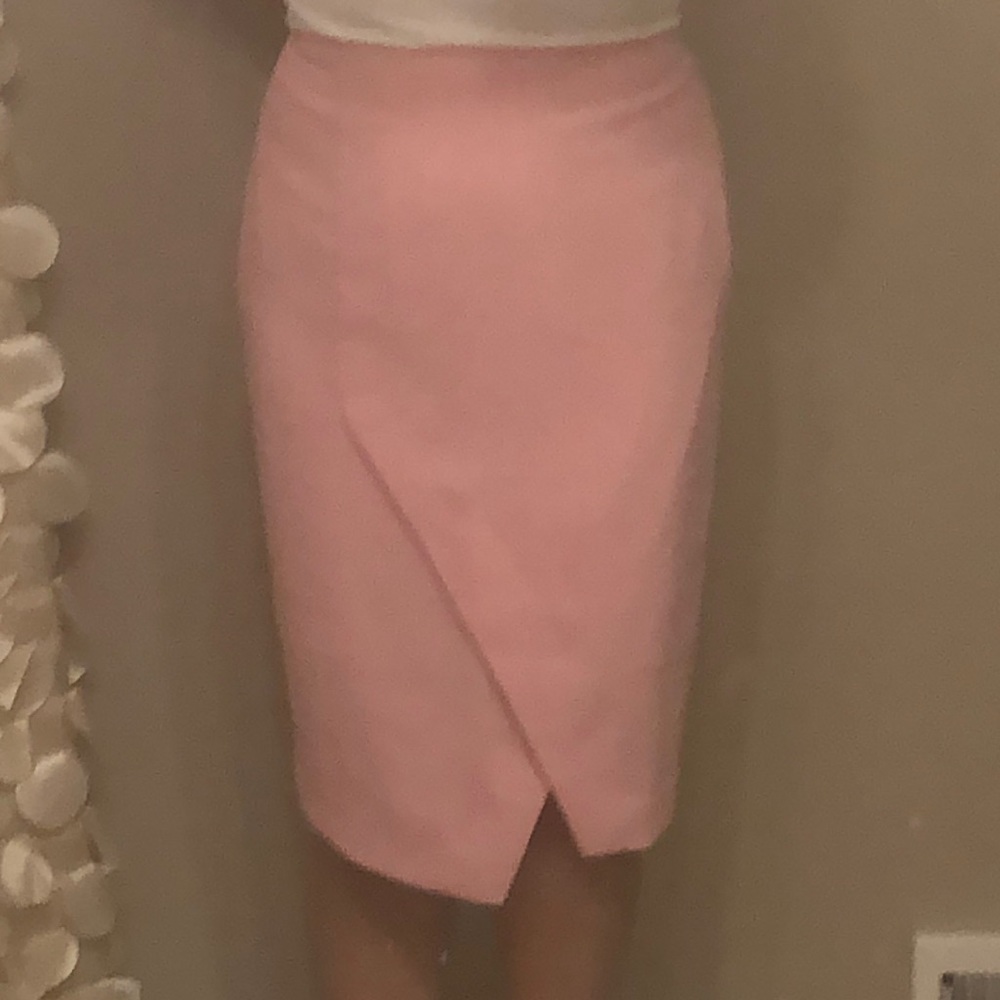 Brand new! Pink slit front pencil skirt